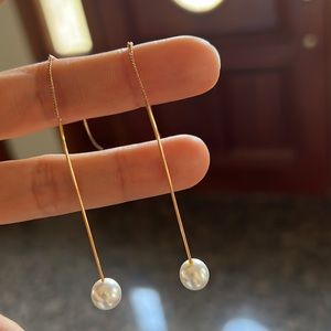 White Pearl & Gold U-Threader Chain Earrings NWOT